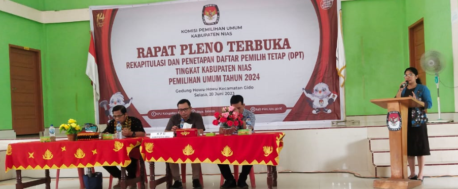 DUKCAPIL KABUPATEN NIAS MENGHADIRI RAPAT PLENO TERBUKA REKAPITULASI DAN PENETAPAN DAFTAR PEMILIH TETAP (DPT) TINGKAT KABUPATEN NIAS PADA PEMILIHAN UMUM TAHUN 2024